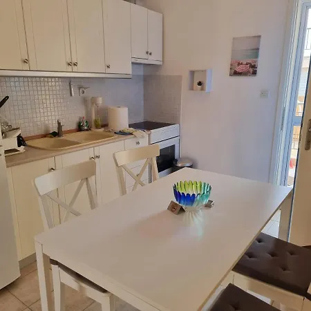 Lucas3 Lux Apartament Flogita